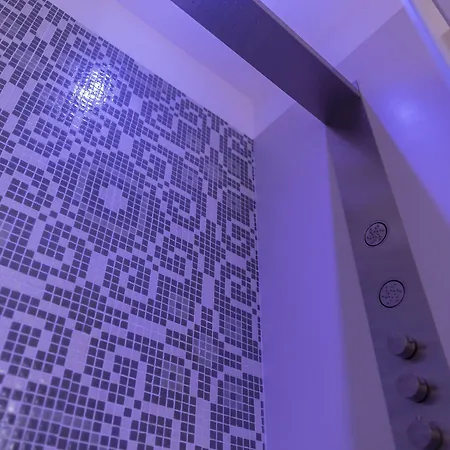 Ninfea Luxury לינה וארוחת בוקר סלרנו